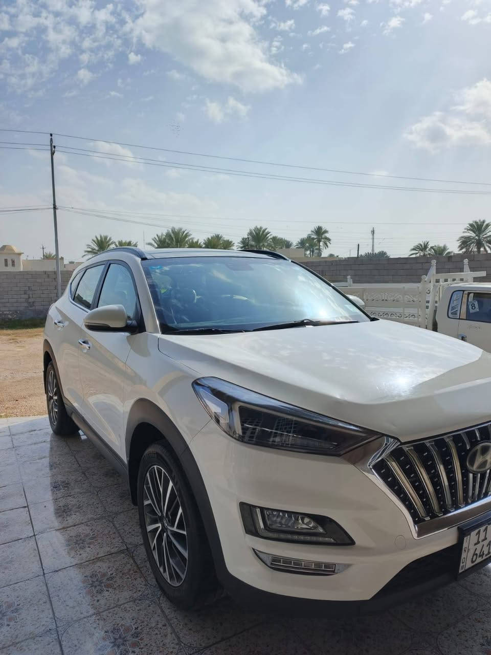 السلام عليكم  اخوان توسان/  2020  /  كفاله عامه   ماشيه  /60/الف فقط  السعر ٢٢٥ بيها مجال شي بسيط  

رقم الهاتف    ***********
