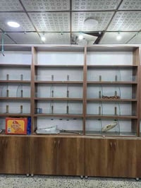 ديكور كامل للبيع باترينات كرزات للبيع اخو جديد نظافتهن 98%عدد 10 للاست...