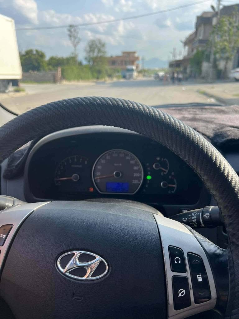 بەناوی خودای بەخشندەی میهرەبان
هۆندای ئاڤانتی مۆدیل 2006 بەمانگ 2007
سەیارەکە فول مواسەفاتە 
گێڕ و مەکینەو تەبرید و توندوتۆڵی بەشەرت
چوار تایەو ویلی لۆکی لەژێرە 
سەیارەکە سڵاید و کوشن جڵد و هیتەرە 
سوکان ڤۆلیوم و ئاوێنەشەفت و تەبرید لەمس 
دەعم و لێدران بەشەرت 
خایس و ڕزیوی بەشەرت 
بۆیەک دینار مەسرەف پرسیار مەکە ئاخرمەسرەفی کراوە 
هەیکەلی ڕێک دەڵێی شوشەیە
کۆدکراوە بەناوی خۆمان 
بەڕاستی نمونەیە و ماڵی دۆستە
سعری 48 گەڵاو معامەلە
شوێن ڕانیە 
ژ.م ***********
واتس ئەپ و مەسج کراوەیە رانية, السليمانية
