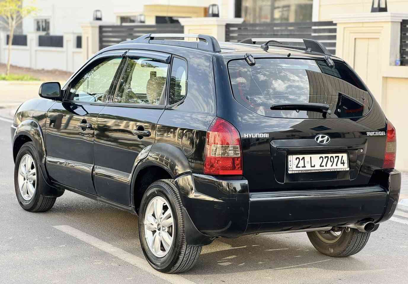 السَلٱمٌ عـَلـْيگمّ
سعر 108
للاتصال ***********
تكسون 2009 خليجي
 موصفات
محرك 4سلندر حجم محرك 2000
كير اتوماتيك 
 سونار مرفق
ساشه 
 تبري تدفئة شغال
كير محرك جديد شرط 
محرك ممفتوح شرط
صدر امامي خلفي جديد
تخم تايرات جديد
‏كهربائيات—كله شغال -
شرط سياره جاهزه 
تحويل مباشر سياره بسمي 
سياره مابي نواقص بدون مصرف 
رقم سليمانيه جديده
سنويه لحد 2029'
شرط تحويل او غرامه 
تحويل مباشر 
عنوان ديالي خانقين ✅
