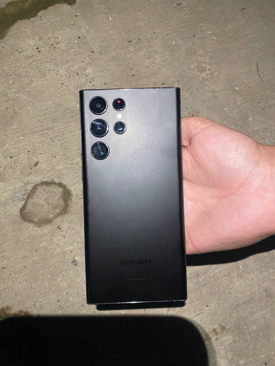 جهاز 22 الترا
امريكي

مساحه 128

معالج سناب دراکون

رام 8

بيجي 90 الي يهمه الامر

الجهاز بي نقطه مثل ما موضح بل صوره الجهاز ما بي اي شي ثاني المس ما متأثر ابد الصور موجوده تعليق ادخلك خاص

رقم *********** ادفع سعر معقول ابيع معقول !!
