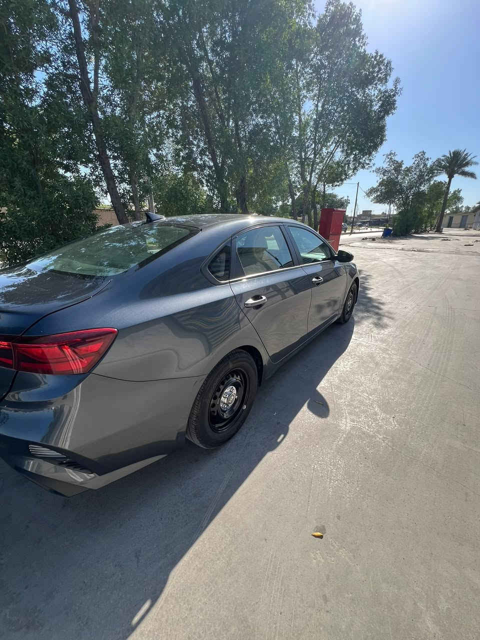 سلام عليكم كيا فورتي وارد امريكي موديل 22 حادثها بنيد وجاملغ مبدلات كيرها اي تي جديد السيارة بسمي تحويل ثاني يوم السعر 130بيها مجال بصيط العنوان بغداد التاجيات  ‭
***********رقم الهاتف

