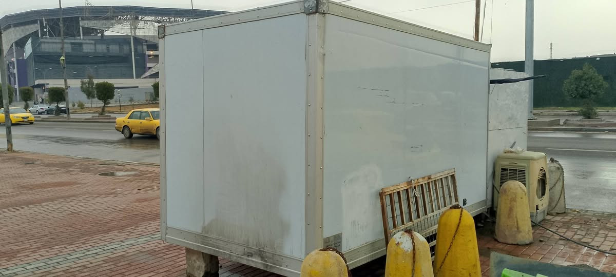 سلام عليكم للبيع بوكس حافظه مال فحل العنوان بغداد معارض الحبيبيه استفسار على هاذا  ***********
