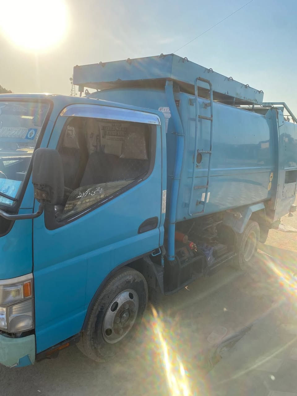 السلام عليكم كابسة للبيع قلاب مرقمة وجاهزة السيارة اني مكلف بالنشر رقم صاحب السيارة ***********
