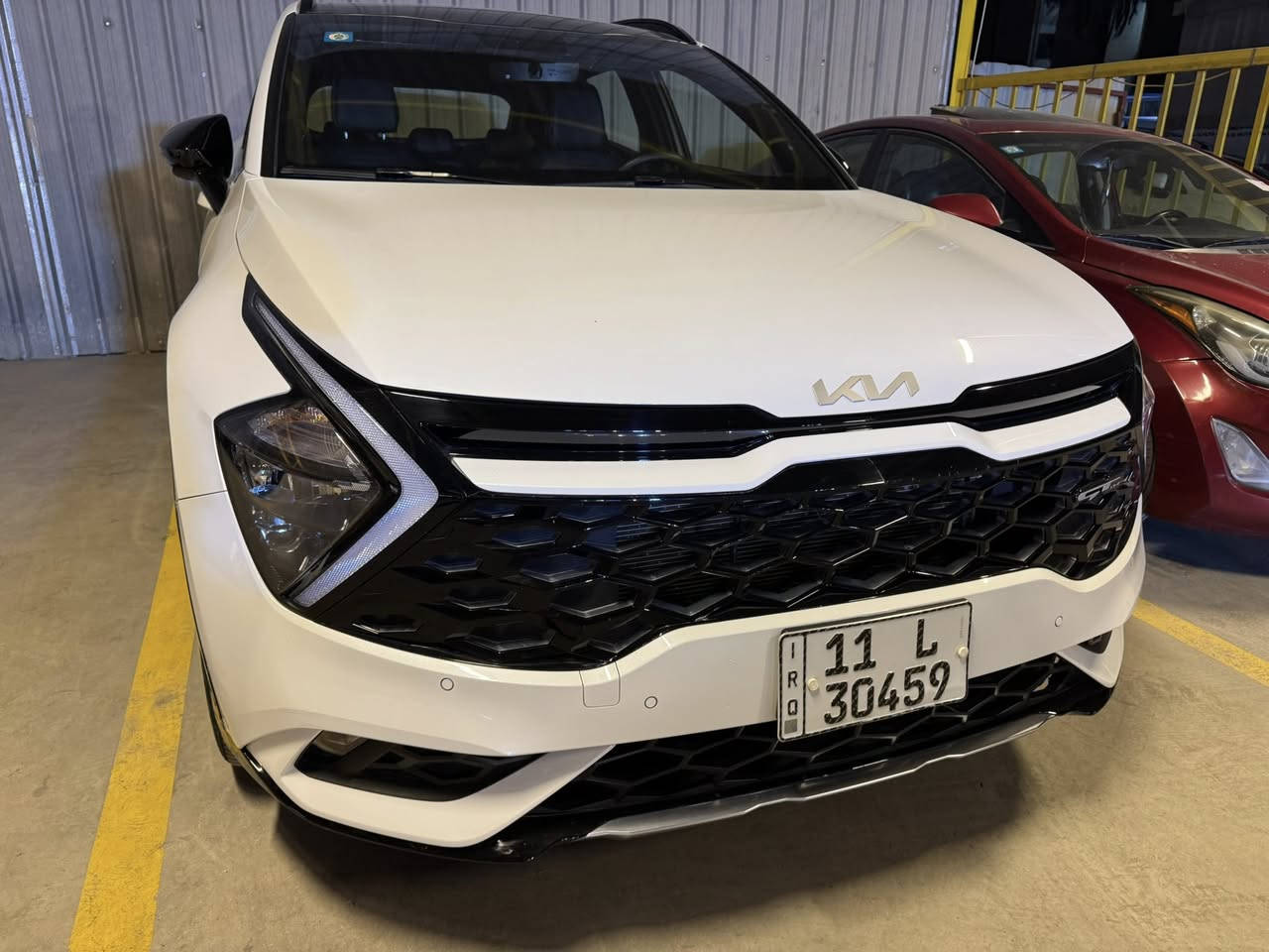 2024 ماشيه 21 الف 
سياره بيه حالوب خفيف بس بسونار يبين 
سعر 240 $$
المكان بغداد البلديات 
***********
