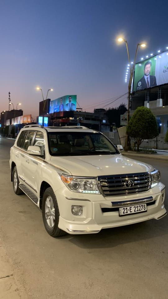 السلام عليكم ورحمه الله
لاندكروز ٢٠١٤ بريمي اصل ماشيه ١٨٥ الف سياره كلش جديده وكل ادامتها بالشركه ودهن كله تيوتا اصلي بيها مكانين بارد صغار والباقي كله مكفول السياره كلش ناصبه مو من ذني التعبانات بالشارع على ايدي متطلع 

مواصفات:
فول مواصفات 1/1
حساس أمامي
حساس خلفي
بصمة تشغيل
بصمة أبواب
فتحة سقف
كشنات جلد أصلي
كشن كهرباء ثلاث حركات
محرك 6 سلندر
تشغيل عن بُعد
8 إيرباغ
زراكات لايت
مرايا شفط وقالب
مثبت سرعة
سبعة راكب
ثلاث قطع تبريد
تحكمات ستيرن كاملة
مطفاية حريق
وباقي المواصفات معروفة
سعر السيارة 400 ورقة.
بيها مجال مكاني بسيط.مكاني بغداد حي الجهاد 
***********
