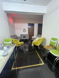 شقة مؤثثة • مطلوب رفيقين • الكرادة شارع 62