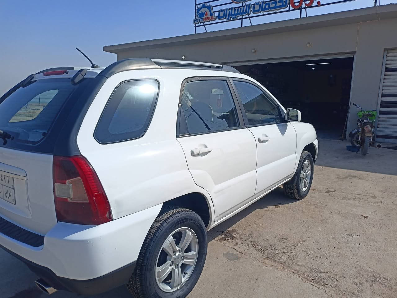 السلام عليكم كيا سبورتج للبيع موديل 2010 محرك 20 اربعة سلندر ضررباب صبغ ومكانين بارد سيارة شرط تحويل بدون وكالة سيارة جديده تراي حلو...... مكان السيار..ة موصل ناحية الشورة ***********
السعر115وبيه مجال بسيط
