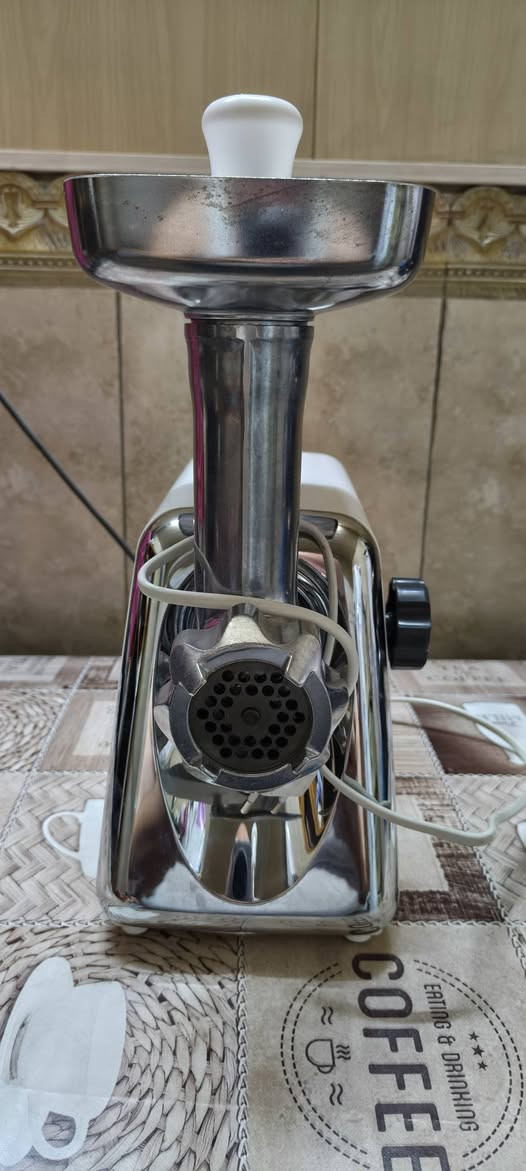 للبيع مكينة ثرم ماركة بنسونك ياباني مشتغله كم مره وبعدها بالكارتونه اخت الجديده عنواني الكراده *********** الرقم بي واتساب
لايوجد توصل
