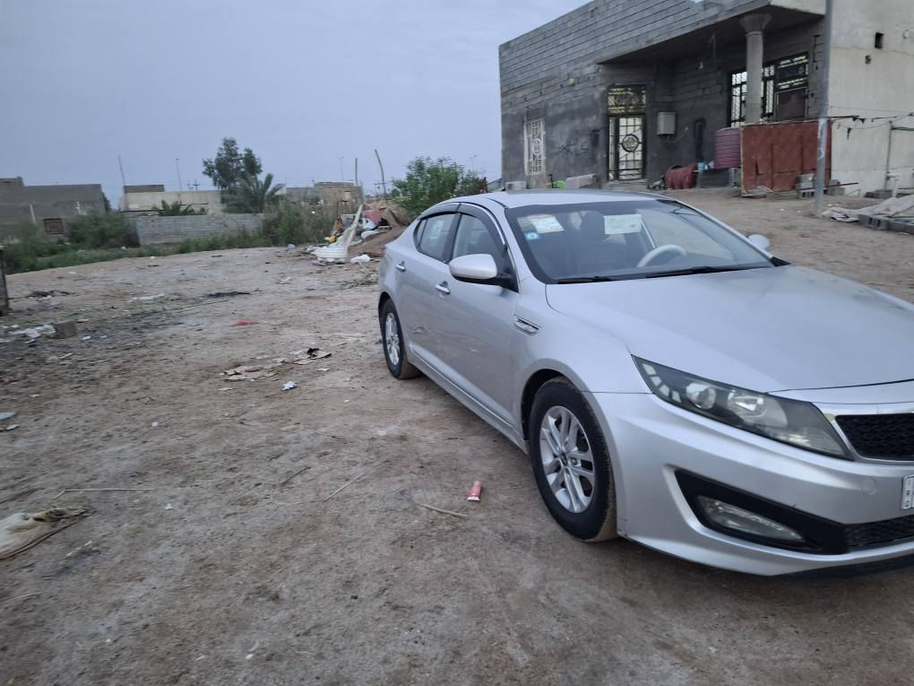 سلام عليكم كي فايف وارد كوري مديل 2011 مكفوله ضربه وتبديل بيهه قطعتين صبق والباقي مكفول تبريد ثلج محرك خط واحد 2000 دوش بلاد تخم تاير السعر 105 وبيهه مجال رقم الهاتف *********** البصرة, العراق
