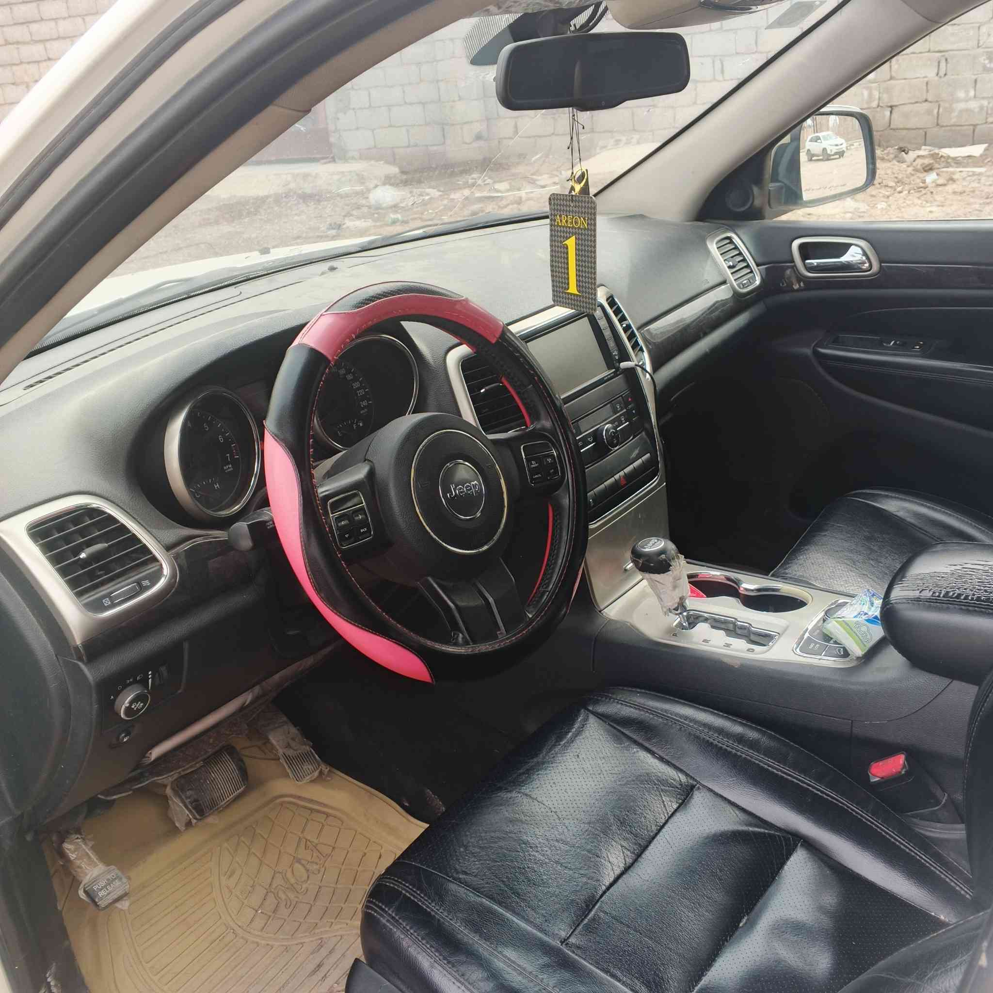 سلام عليڪم
جيب لاريدو موديل (2011)
خليجي ڪفاله عامه 
ـــــــــــــــــــــــــ
سياࢪه جاهزه مال جنـاي
حداديـه خيـࢪ من اللـه 
تخم تايـࢪ
تبريـد ثلـج ❄
ڪيࢪ مڪينه خيـࢪ مـن اللـه
ــــــــــــــــــــــــــ
ࢪقـم بغـداد بسمـي
سعـࢪ( 180)
او بيـه مجال 
ــــــــــــــــــــــــــ
المڪان بابـل/ شوملـي
ــــــــــــــــــــــــــ
الاستفسـار:  ***********
