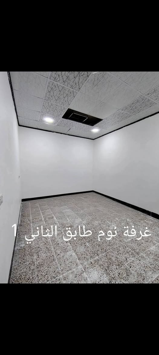 بيت للبيع موصل حي الانتصار خلف صيدليه الميار مساحه 100 متر طابق ونص فول مواصفات بناء حديث ملك صرف سند طابو الزهور سند حديث البيت فارق زيرو وما مسكون استلام فوري السعر 88وبي مجال الاتصال والاستفسار على هذا الرقم مكتب ابو خالد للعقار شارع 60 مقابل سنتر الانتصار ***********رقم***********
