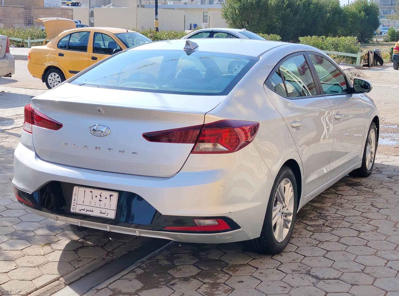 السلام عليكم النترا للبيع مديل 2019 وارد امريكي حادثه جاملغ وبنيد كير اي تي مكينه كير حداديه تخم تاير جاهزه من كلشي سونار بيه بالمنشور مكان السياره واسط مركز المدنيه الاستفسار الاتصال على ***********
