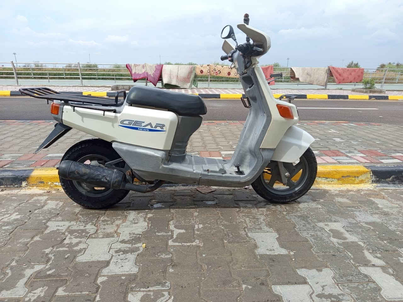 السلام عليكم ورحمه الله وبركاته دراجه بيكم للبيع فحل كهربائيات شغاله دراجه كل نقص مابيه السعر 400 للاستفسار ***********
