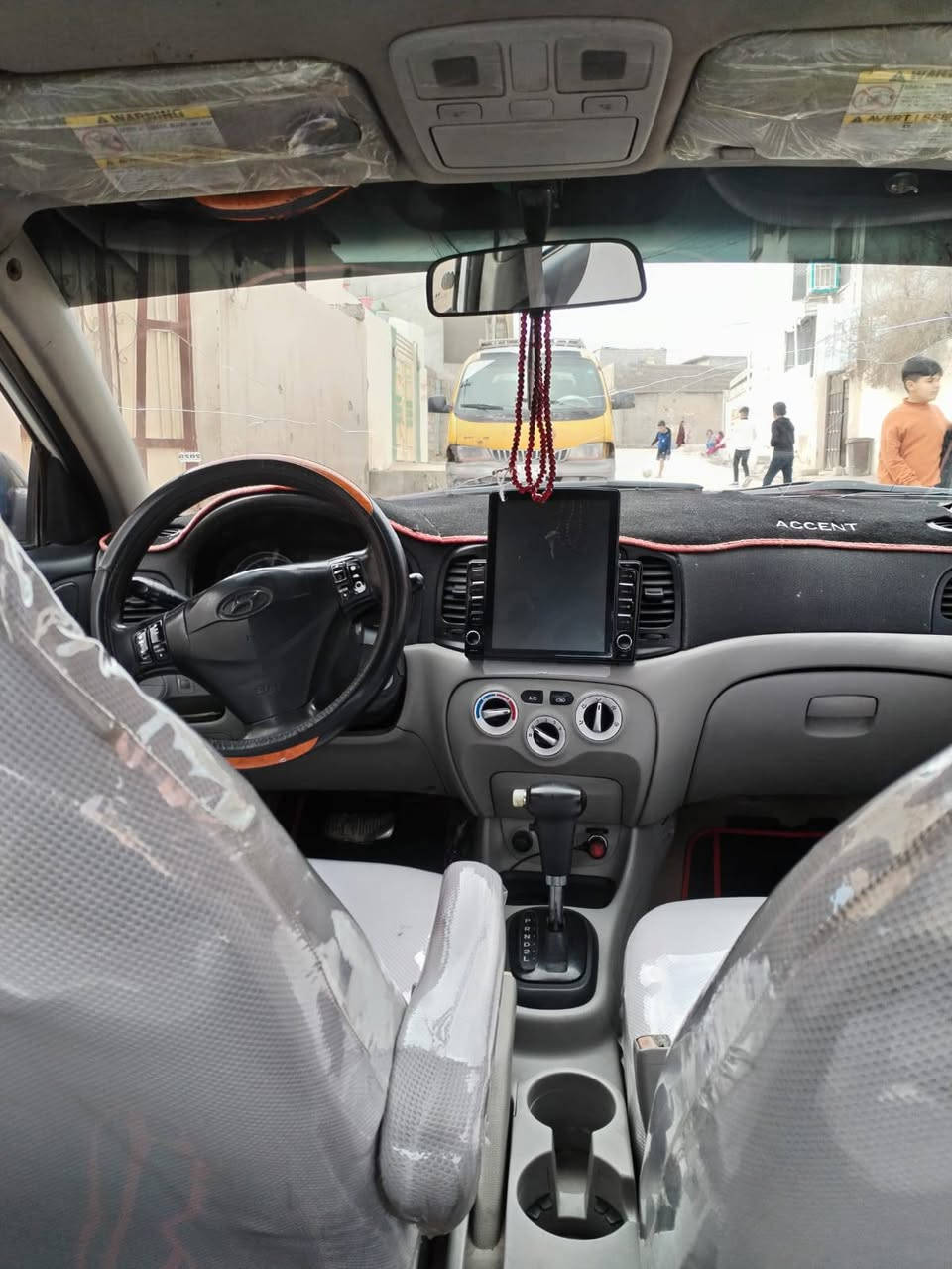 🙋🏻‍♂️السلام عليكم 🙋🏻‍♂️
✋ تكسي للبيع 🚕
✋اكسنت دبدوب   🚖
✋ فول مواصفات تحكم استيرين 
🖐موديل:2011 وارد امريكي 
🖐هيئه :0
✋غرامات : 0 
🖐الضرر: بالسقف  تعديل عل بارد بدون دواخل وبدون معجون وصبغ 
🖐شرط  تريد تحويل تريد وكاله 
✋كير : شرط 
✋مكينه : بيها بدايت بخار 
🖐️كاربون :ورقي 
🚦السعر: 90$ وبيها مجال شي قليل    
العنوان. موصل حي التنك  
🔴 ملاحظه مكلف بالنشر 
🛑ملاحظه  ما ابيع قصد ولا اعارض  خاص ما اجاوب(( رقم التلفون ))اتصل وتعال وتدلل 
للاتصال 
📱📞(( ‏‪ 0751 231 9179‬‏))
