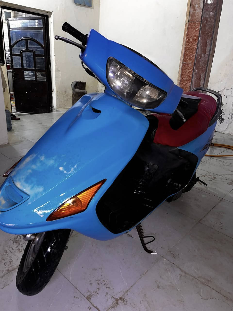 السلام عليكم 
دراجه فراشه للبيع  مكاني الديوانيه حي الفرات 

نضيفه كلش مثل الصور واكثر 
شغاله كل كهربائياته سلف هندر
السعر خاص (خاصصص)
متواجد ماسنجر و واتساب علرقم 
***********
