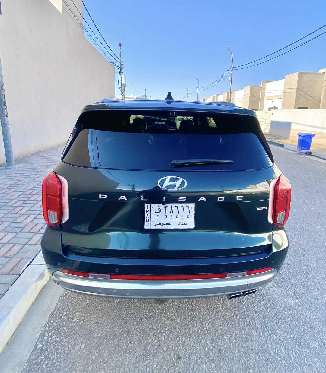 كلكرافي  بلسايد موديل 2023
بدون ايرباك 
حادثها قبق الجنطه مبدل نفس اللون 
اللون زيتوني من الالوان المميزه 
رقم بغداد بأسمي 
موصفات الكلكرافي معروفه ما يحتاج اذكرهن لان ما ينعدن
السعر 32 وبيها مجال بسيط للشراي
السياره جاهزه واحلى من الصور 
للاستفسار اكثر 📞 ***********
