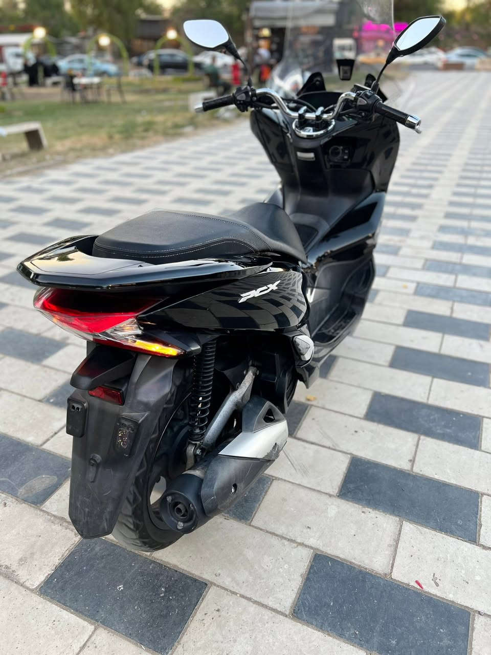 السلام عليكم PCX جيل الثالث ياباني اصلي دراجه وكاله ماشيه 35 دراجه جديده لوك برغي ممفتوح بيه شلعه معدل فول حساس ازدحام حساس ستان كله شغال بصمه دكمتين. جي اف. الأصلي دراجه مال جناي تتعب كول جديده فول مكفوله كفاله عامه السعر مليون 950 الهاتف ***********
