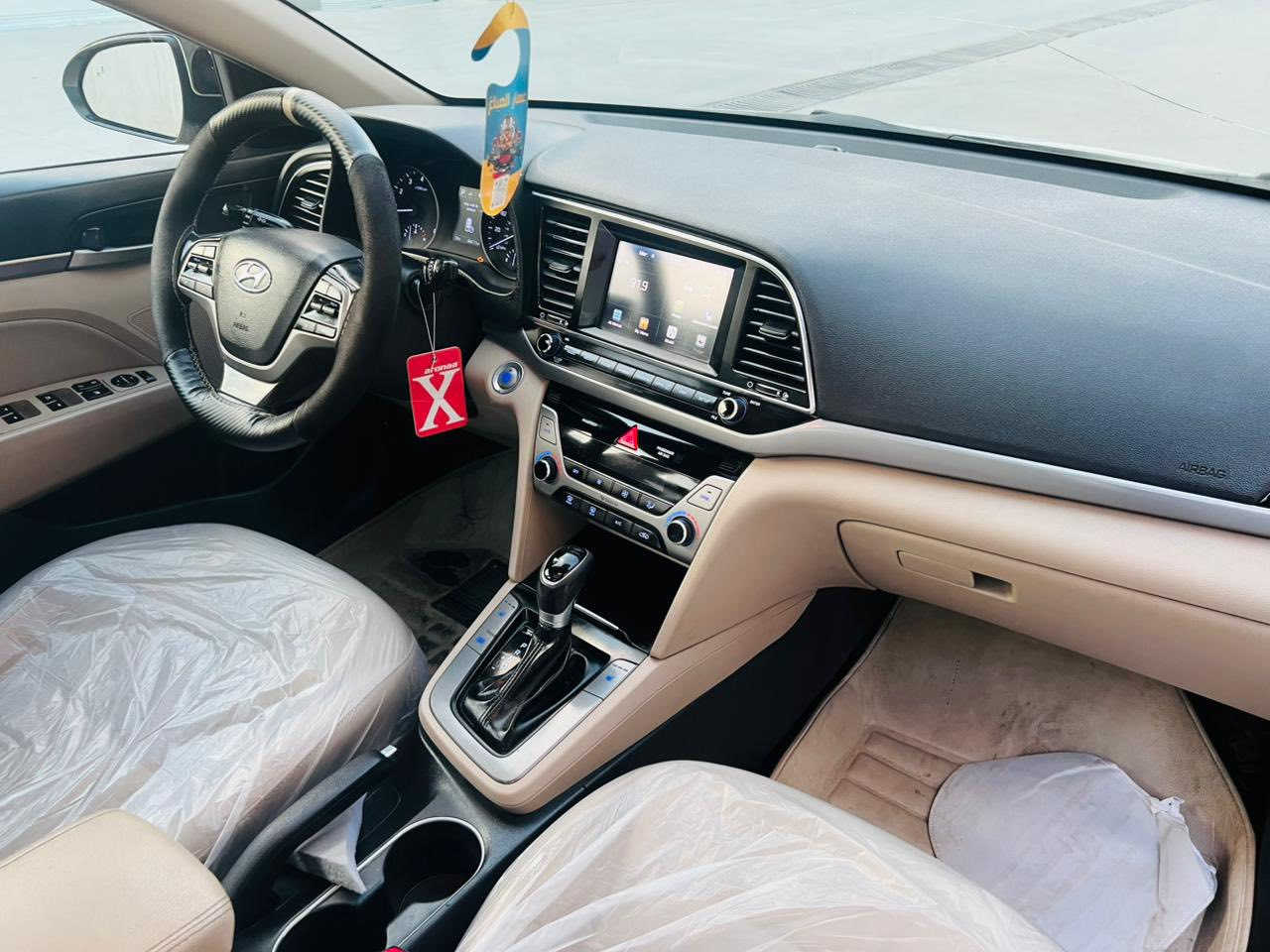 للبيع
النترا موديل 2018 فول مواصفات رقم شمالي شرط التحويل حجم مكينة 2000 دوش بشرط ماشية 84
بصمة 
سلايت
كشنات كهرب وتدفئة
تحكمات ستيرن وكروز سرعة
ويل كب كروم 
رادار تحديد مسار
شاشة كاميرة
سيارة ضررها دعامية امامية بدون ايرباك  سونارها مرفوق ويا المنشور بيها صبغ شبر بقبغ الصندوك يم الرقم وبيها تقحيل بل سقف جارد والباقي بشرط مكان السيارة موصل السعر 115 وبيها مجال
***********
***********
