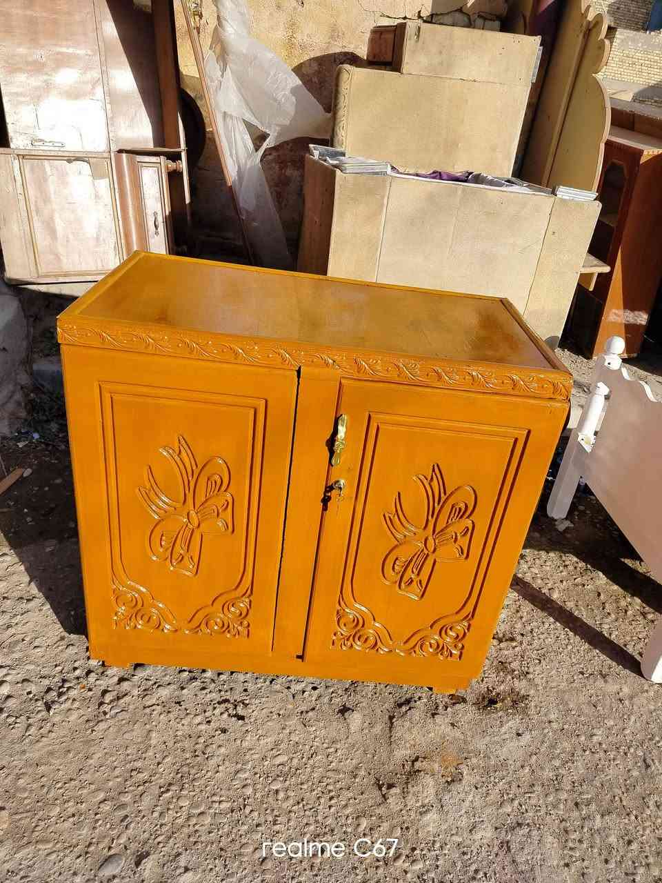 اغراض مستعمله منزليه للبيع وباسعار مناسبه للتواصل العماره حي النداء ***********
