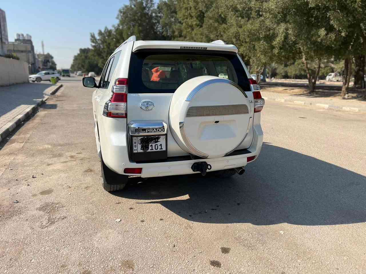 السلام عليكم ابرادو ٢٠١٤ رقم أربيل أنكليزي  مكفوله عام  مكينه ٢٧٠٠  تبريد ٣ قطع تخم تاير جديده. مال جنابه ماشيه ١٦٢ 
السعر ٢٧٠ وبيه مجال مواصفات البرادو معروفه
***********
