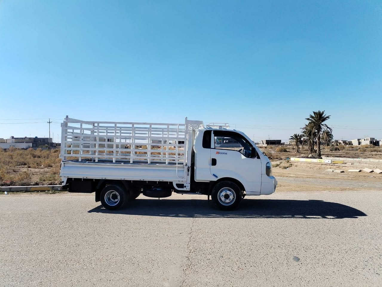 السلام عليكم سياره للبيع مويل 2014سياره مكفوله كفاله عامه سياره جاهزه الاستفسار علئ الرقم ***********
