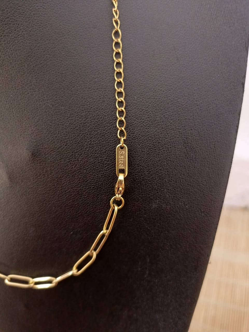 سلسلة/زنجيل خالي بدون مدالية ذهبي مقاوم للصدأ 
متوفر كمية سعر القطعة 2000 
كل 3قطع  5000 الف


**إذا كنت صاحب هذا الإعلان وتريد حذفه لأي سبب، رجاءا أرسل رسالة إلى الدعم الفني**