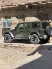 اخوان ، رانكلر روبيكون  زيتوني بالكامل فوووول مواصفات داخل جلد بلاد تط...