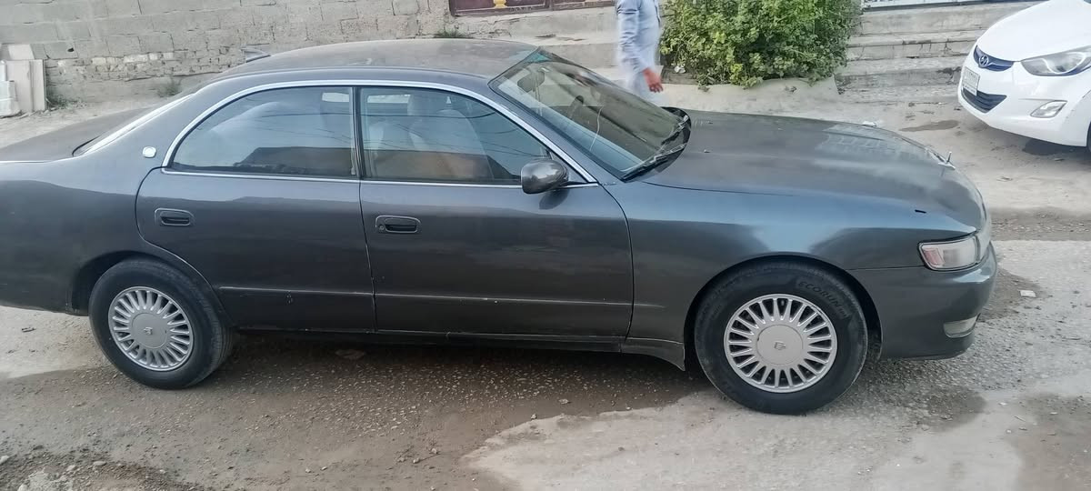 سلام عليكم شيزر موديل 1996 مكينه وكير حلوات كهربائيه كلها شغاله مكفوله من لكص ونقل جثه السعر 55 وبيها مجال قليل رقم الاتصال ***********
