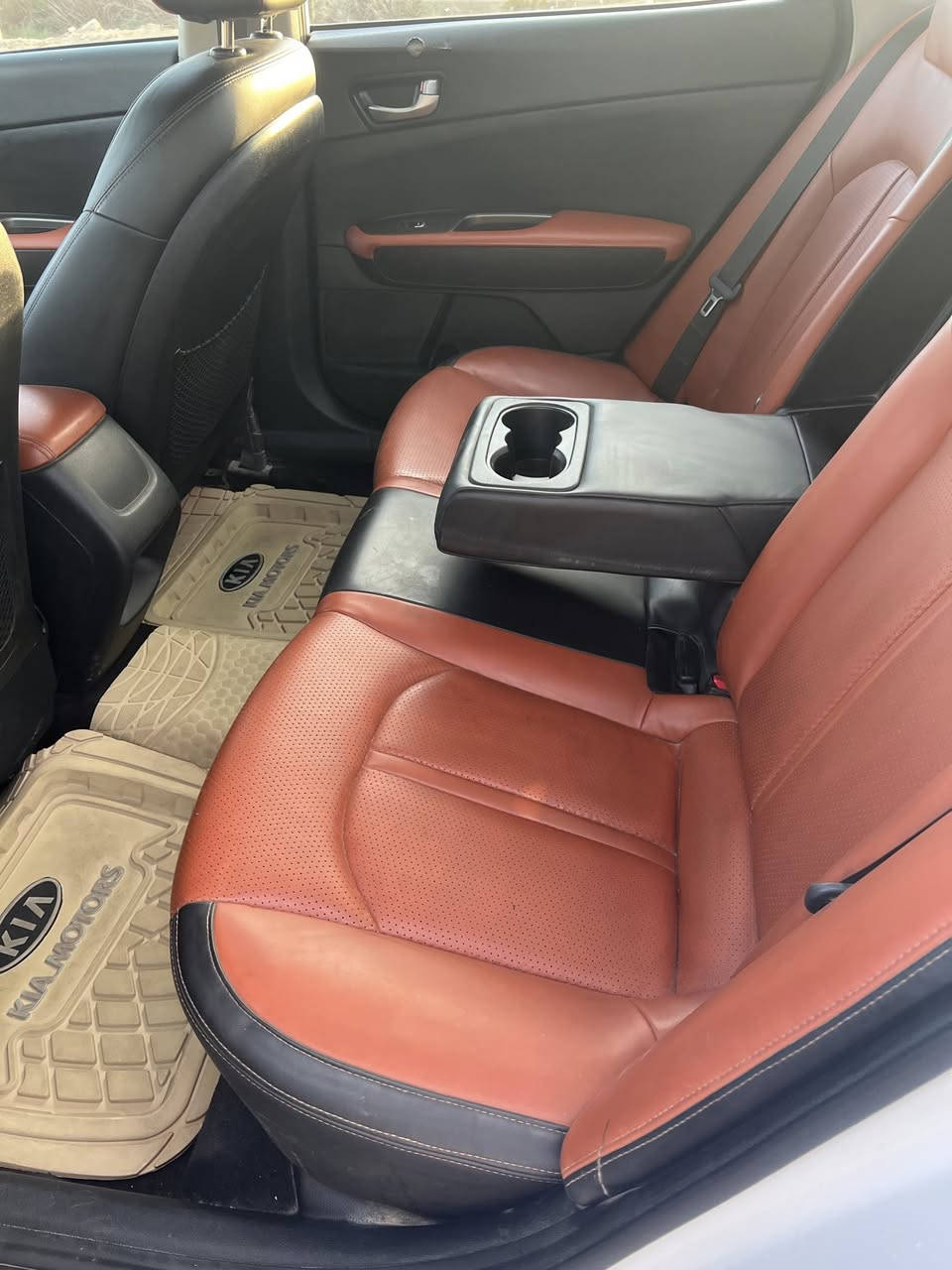 كيا اوبتما 2020 
وارد امريكي رقم ذي قار بأسمي 
حادثها جاملغ ايمن وطرف البنيد 
مواصفات Fe 
شاشه كبيره 
حساسات خلفي 
كشنات جلد شغل الامارات 
سياره جديده ماشيه 57000mil
سعرها 153 وبيها مجال بسيط 
مكاني الناصريه /حي اور 
اتصال او واتساب 
***********
