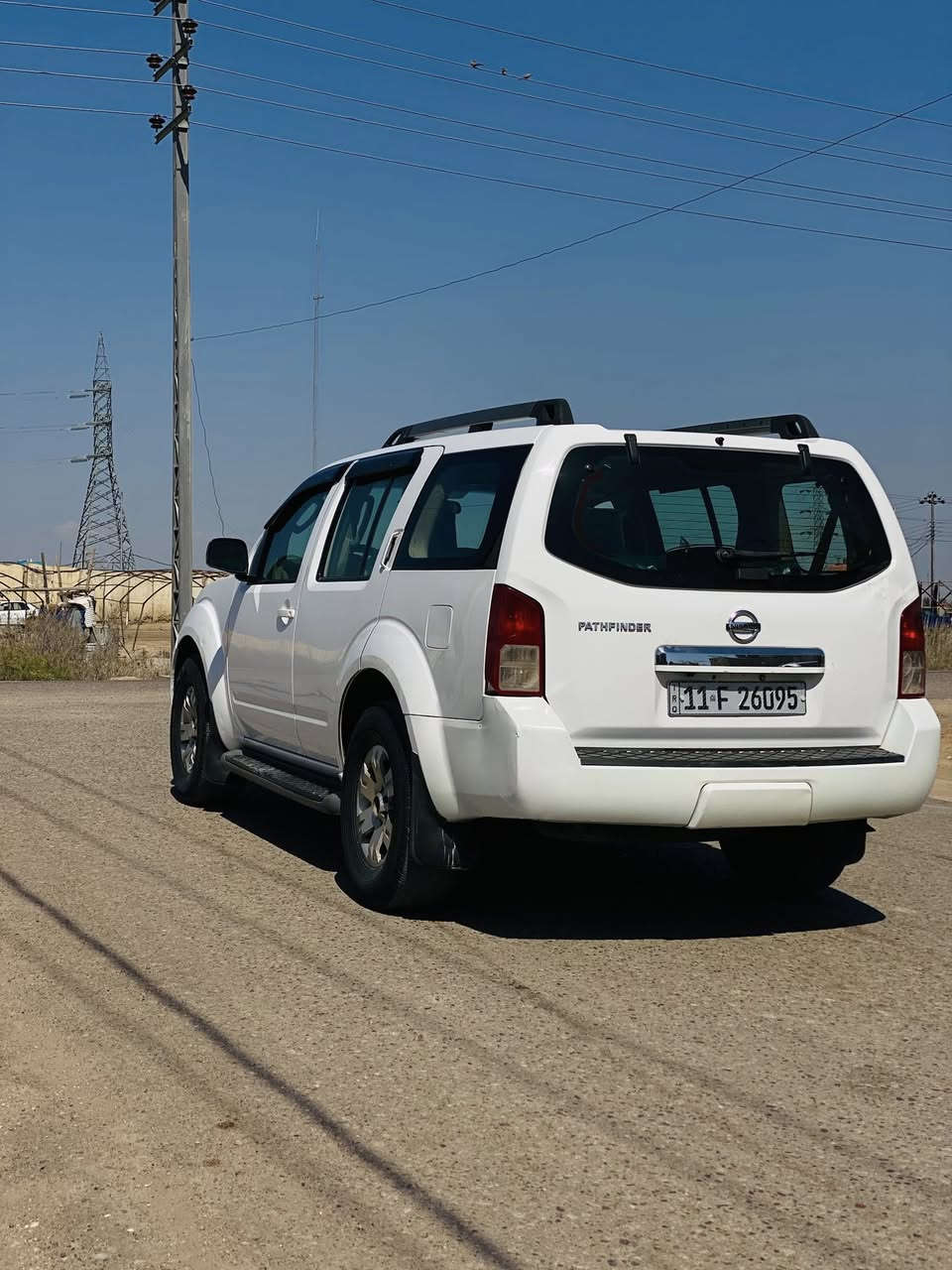 السلام عليكم للبيع نيسان بافندر 2008خليجي رقم بغداد أنكليزي كير ومحرك كفاله تخم تاير جديد حداديه جديدده
كفاله من ضربه وتبديل السعر86وبيها  مجال بسيط
الاستفسار ***********
مواصفاته السياره
7راكب
تبريد تلج⛄️⛄️
تبريد قطعتينً
داخل لونين
شاشه 
محرك 6سلندر
جامً كهربائي 
سنتر لوكً
منضومه زنون
مرّي كهربائي 
‏☝️☝️☝️
