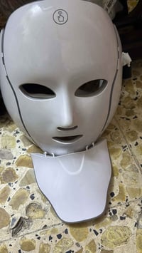 قناع LED • تحفيز الكولاجين • علاج حب الشباب