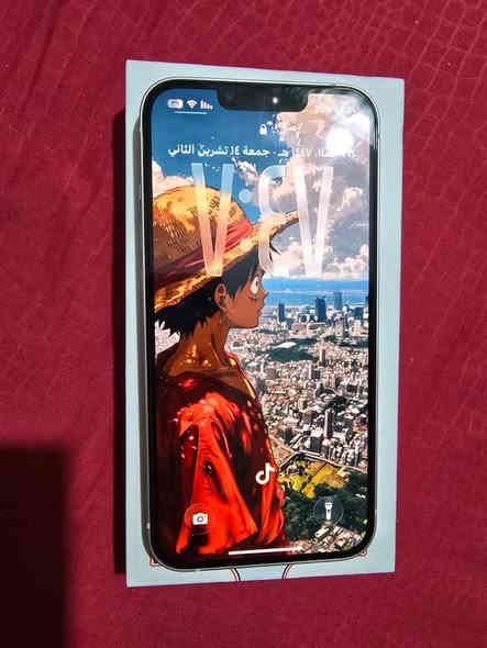 بيع مستعجل آيفون 13 عادي شرق أوسط الجهاز جديد شرط فحص السعر ٤٨٠ ولمو شراي ليتعبني فدوه رقمي ***********
