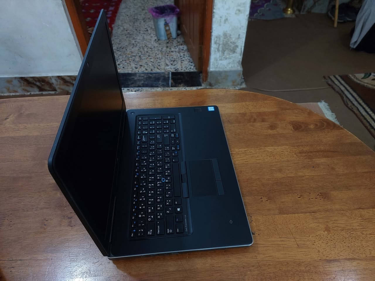 السلام عليكم ... لابتوب الالعاب والبرامج الهندسيةوالمونتاج والتصميم ... ماركة    DELL ....كور  اي  7   فئة ال HQ ( من اقوى فئات المعالجات ) ..  .... رام بحجم  16  كيكا نوع  DDR4 ... ...هاردين خزن ضخمة الاول   تيرا 1000 كيكا والثاني 256 كيكا نوع SSD خاص للنظام.... كرت شاشة خارجي منفصل نيفيدا   الكلي 12 كيكا  (  4  خارجي منفصل و8 متصل ) .....شاشة ضخمة بحجم 17 بدقة FULL HD ...معالج كور اي 7 جيل سادس نوع HQ...كيبورد ضوئي ..اللابتوب نظيف جدا وشحنه ممتاز  مكانه بغداد السعر 390  ألف للاستفسار الاتصال ***********  او ***********(واتس)
