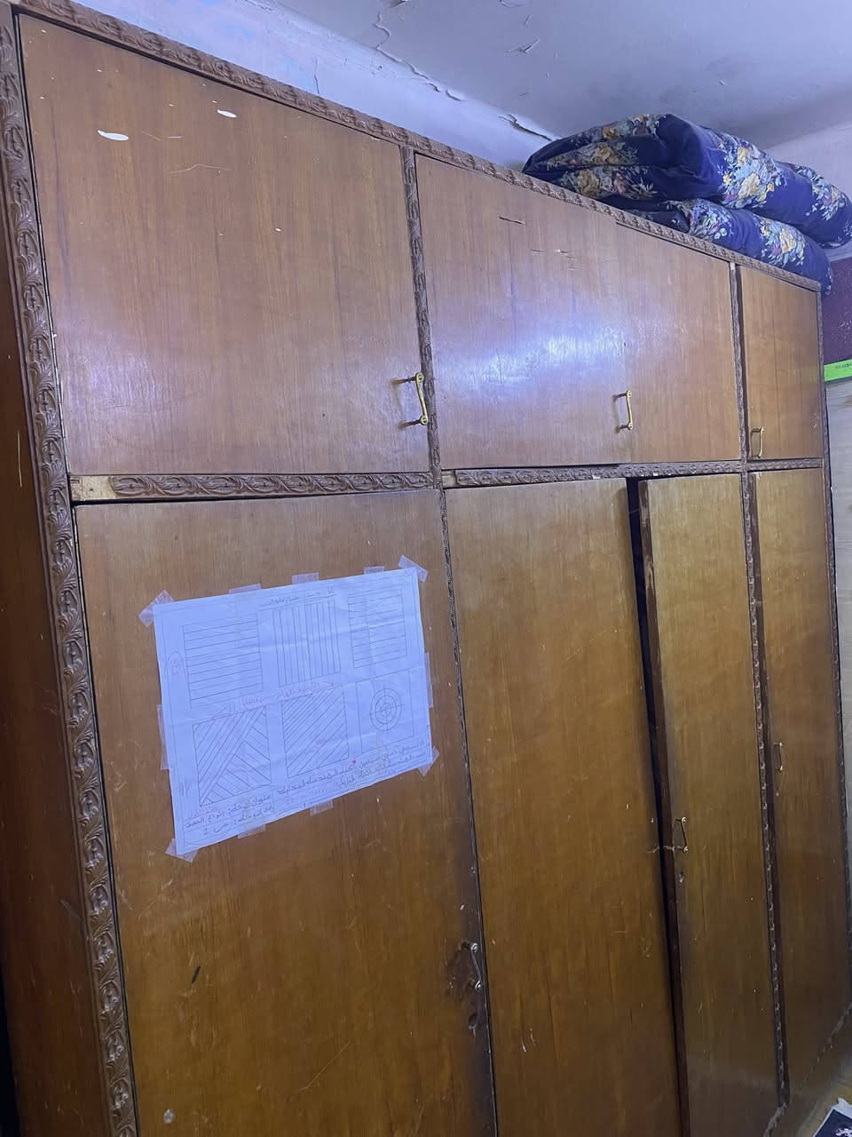 كنتور اربعة ابواب بملحق صاج ببلوك قوي للبيع الاتصال هاتف***********
