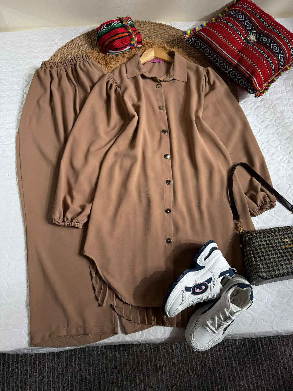 طقم قطعتين❤‍🩹
خامة سكوب كريب
42-44-46-48-50-52


**إذا كنت صاحب هذا الإعلان وتريد حذفه لأي سبب، رجاءا أرسل رسالة إلى الدعم الفني**