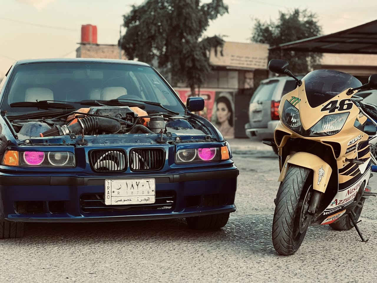 سلام عليكم بي ام F36للبي
مكينه 40
سياره حلوة ونظيفه 
كير مكينه خير من الله جدد
سياره فتحه 
كيرهة نمر رياضي 
تخم تاير
تخم ويل 
كهربائيات شغاله 
تبريد شغال 
سياره معروفه 
نقصهة حداديه فقط 
سياره ما تذب عليهة بس حداديه 
راعيهة موجود يداور 
معروضه ب53وبيهة مجال 
***********
