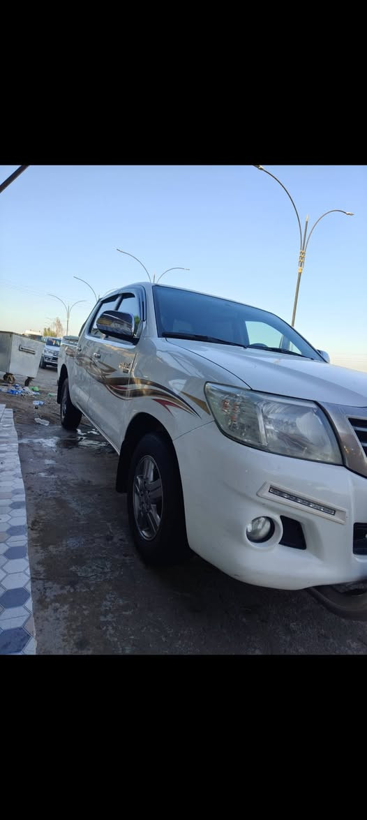 السلام عليكم بيكم 15 السياره كير محرك كفاله السياره جديد كهرباء كلها شغاله تبريد تدفه شغال السياره جاهزه صدر امامي خلفي جديد تخم تاير جديد مكاني ديالى بعقوبة *********** السعر 228 وبيها مجال
