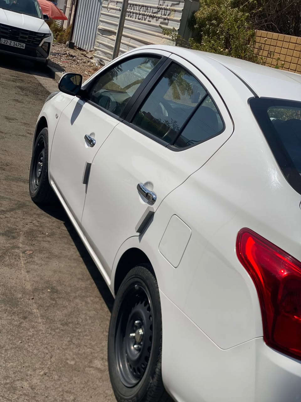 السلام عليكم للبيع سني هندي موديل 2024 ابو بليتة زركة رقم اربيل تحويل اوكالة حاضر
مواصفات السني المعروفه 

شاشة وكامرة 

تحكم ستيرين 

جنح خلفي حساس خلفي  

ماشية 37 حقيقي 

السيارة على وضع شركة بدون اي نقص 

بيها صبغ جاملغ خلفي يمين + بارد شي بسيط بالباب اليمين 

العنوان / بغداد 

السعر / 118$ 

التلفون /***********
