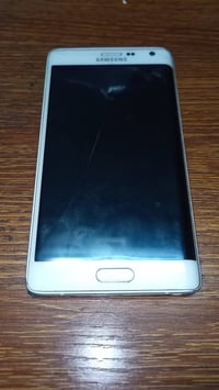 نوت فور • ٦٤ جيجا • الشرطة الرابعة