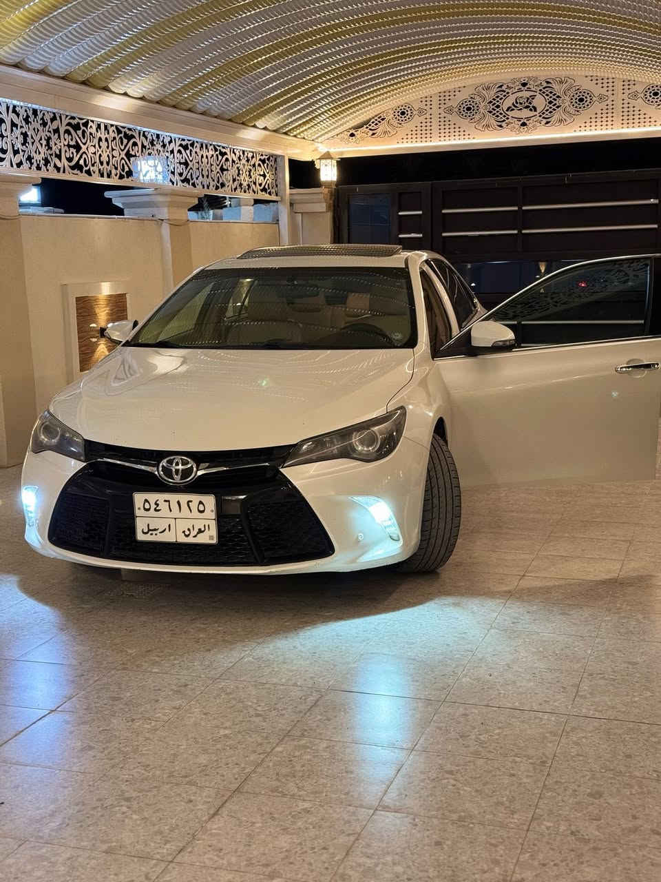 كامري ٢٠١٧ لون ابيض limited 
محرك ٢٤٠٠ 
خليجي
مكفولة كير ومحرك 
مع بارد بسيط بالجاملق الايسر 
ماشية 250 الف
السعر 180 ورقة مع مجال بسيط 
مكاني الانبار/الرمادي
***********
