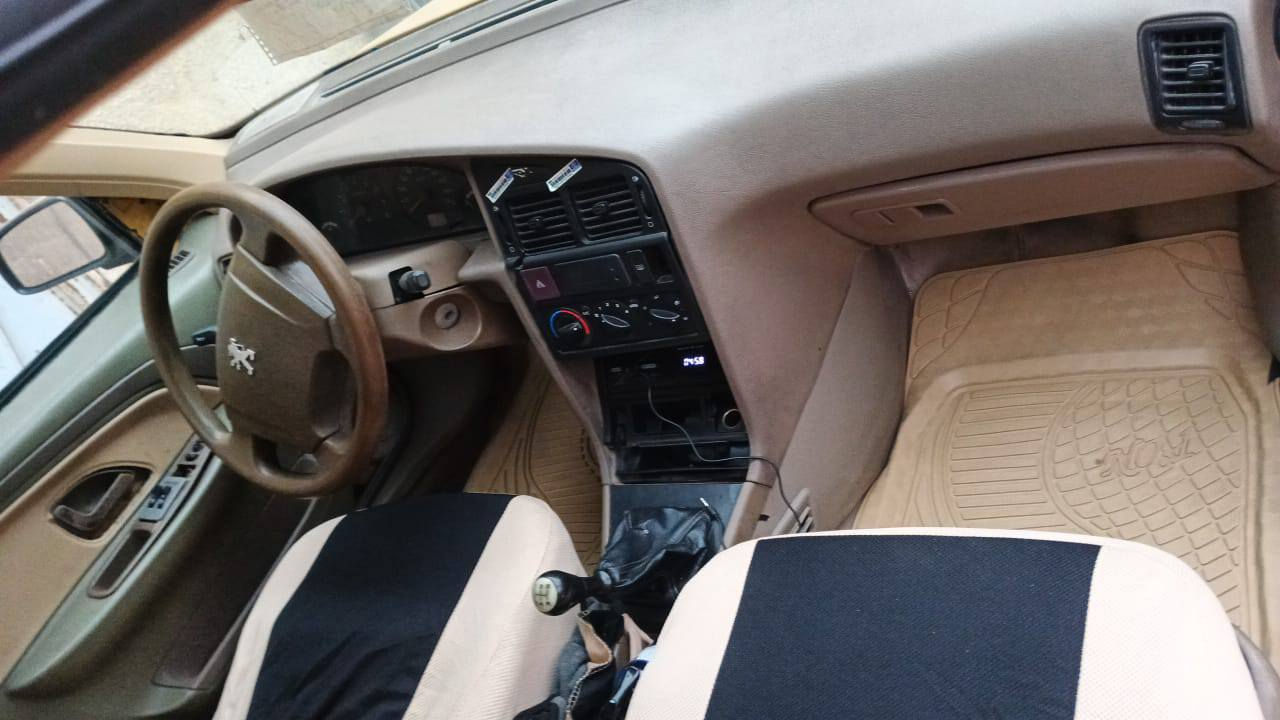 بيجو مديل 2009 سياره حلوه كير ومكينه نضاف حداديه نص تبريد شغال سياره نضافته شوفت عينك بدون راعي مكاني نجف اتصال ***********
