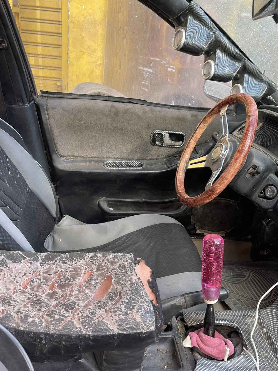 نيسان التيما للبيع
موديل 1992 سنويه جديده  بأسمي توها داخله هزه  رقم انگليزي 
مكينه 3000 vvti جديده گير عادي سوبر توني شادله عينه وصينيه جدد كهربائيات السياره كلها كامله من الطول للطول اكسن مقفول تخم تاير جديد دواخلها كامله السياره مابيها اي نقص بطاينها دشبول اقفال البيبان جام كهربائي 4  لايت زنون
السيآره جاهزه استعراض واستخدام 
مكاني ناصريه مركز السعر 35
***********
