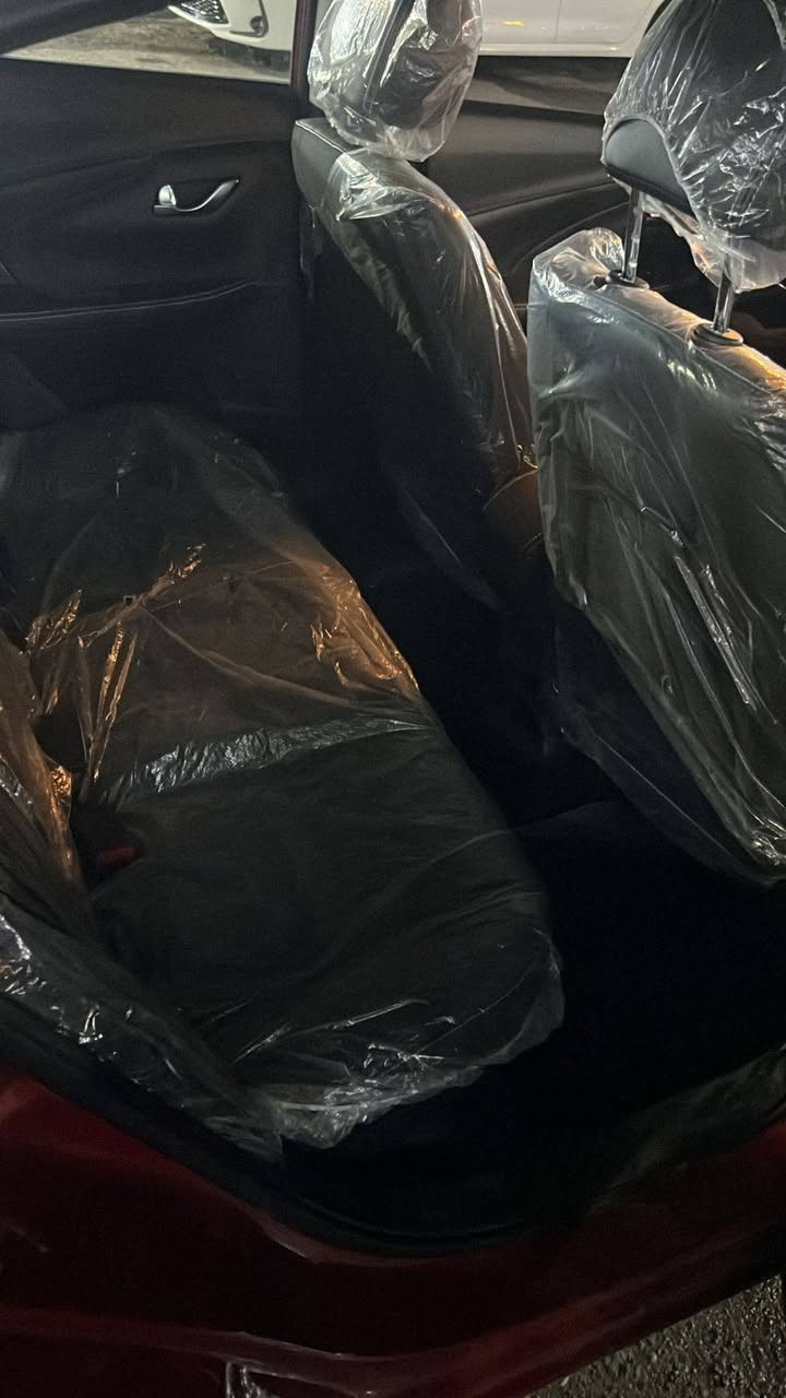 سيارة شانجان نوع ALsaven اللون احمر موديل 2025
بعدها زيرو كاملة مكملة بالجيس شراء من نفس الشركة مع الضمان رقم بغداد وسنوية باسمي وداخلة هزة وكاملة من كلشي شخط مابيها سيارة مكفولة 
السعر على الخاص مكاني بغداد ***********
