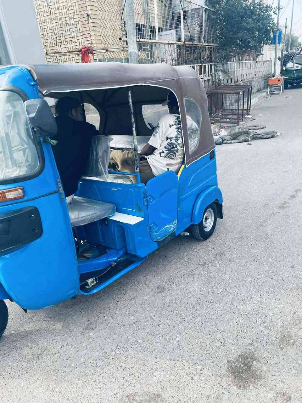 السلام عليكم تكتك البيع زركه 2022بشهر 8رقم وسنويه بيه الغد راجع بيه صبغ وره طكات زقار بصره حيانيه*********** سعر 7وبيه مجال
