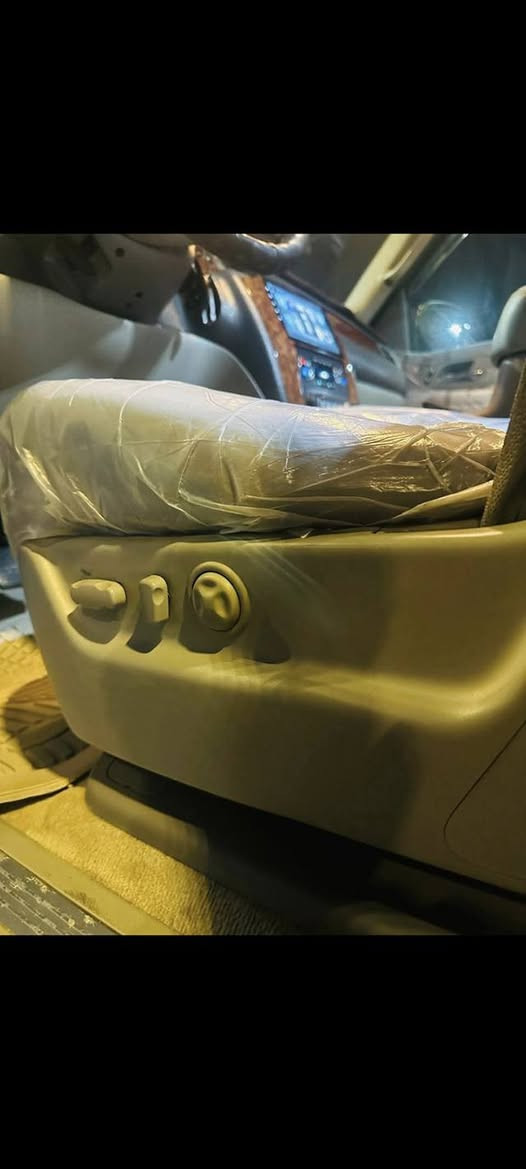 السلام عليكم تاهو للبيع 2010 كفاله وارد أمريكي 
رقم إنكليزي بسمي تحويل مكينه كير حداديه كفاله تبريد ثلج

 ❄ داخل جديد كشن جلد جديد كهربائي 

مواصفات / LTZ

صندوق كهربائي 

اشاير مري 

لايت زنون 

كامره خلفيه

شاشه اماميه بلاد 

سبايدر كاديلاك

سياره جديده مال بيت 

ملاحضه /

داخله كلين 

صار بيها صبغ حزام فقط 

بدون ضرر السعر 190 

/***********
