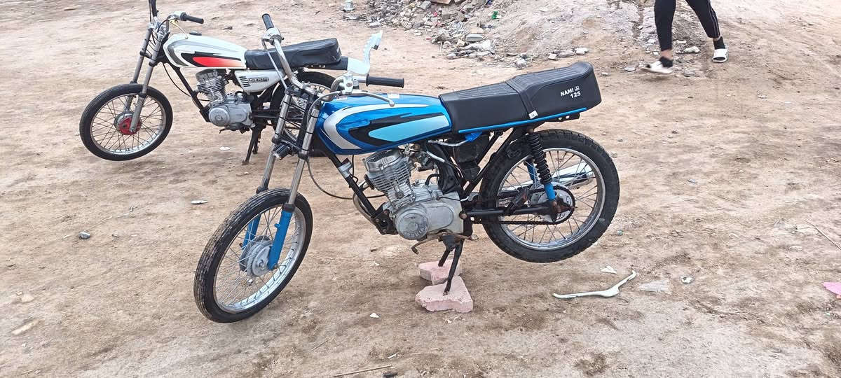 دراجه للبيع ادوات محرك مفتوح العنوان البصره قرب سيد سامي السعر 350 وبيه مجال***********
