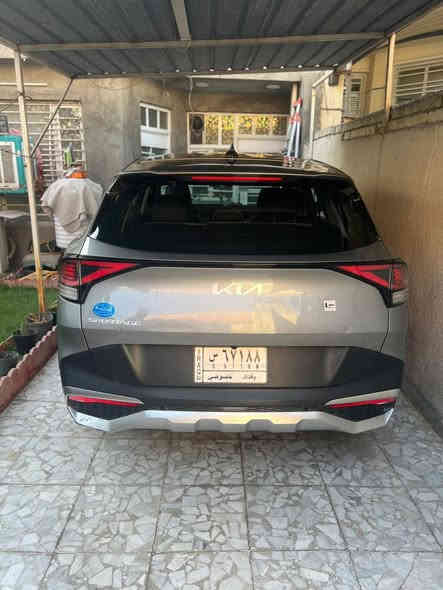 السلام عليكم 
***********
سبورتج 2023 امريكي
3 قطع صبغ بيه بنيد خارج العراق 
وبيها بابين بغداد
السياره ماشيه 50 
مواصفات عاديه 
السعر 195 وبيها مجال 
المكان بغداد شارع فلسطين
***********
