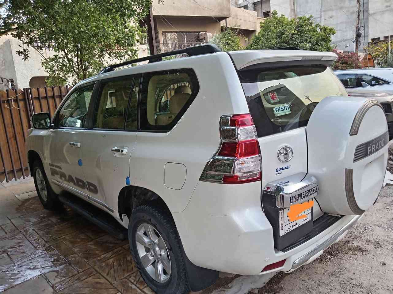 السلام عليكم
برادو ٢٠١٤ خلجية ساز فئة TXL
ستة سلندر مكينة ٤٠٠٠
فول مواصفات بصمة فتحة كشنات جلد كهربائية
سيارة مشتريه مكفولة  من ٢٠١٧ بيه مكانات بارد جهة السايق وبيه سونار المندلاوي اليوم سويتة
مكينة بلادية
كير مبدل فلاتر وتورباين
سنوية صاقطة
ماشية ١٩٣ الف
مكانه كرادة
السعر 280 ورقة وبي مجال بسيط 
للاستفسار الاتصال ***********
