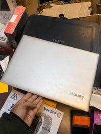 لابتوب لينوفو السعر 200 الف مكاني شارع فلسطين 07741440555